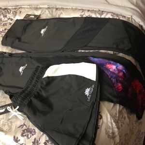 Lotus leggings- leggings and shorts
